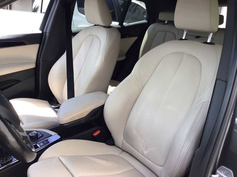 Used 2018 BMW X2 sDrive28i w/ Convenience Package FWD image 12