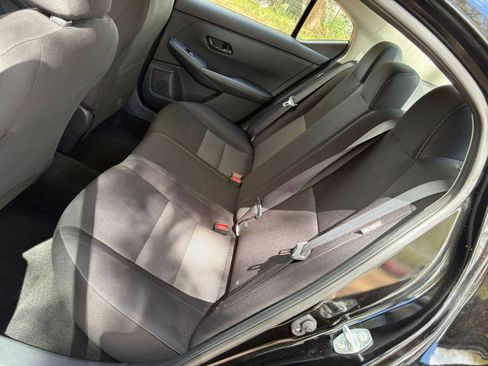 Used 2025 Nissan Sentra SV image 22