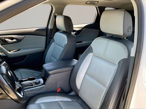 Used 2019 Chevrolet Blazer LT w/ Sun and Wheels Package FWD image 21