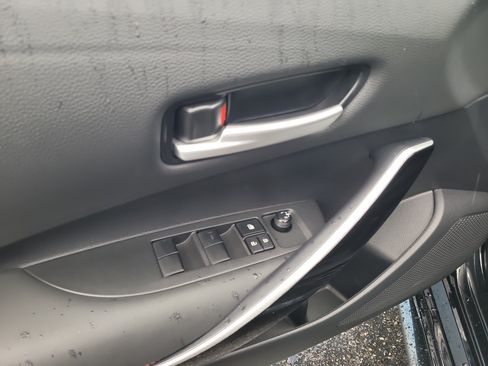 Used 2023 Toyota Corolla XSE FWD image 16