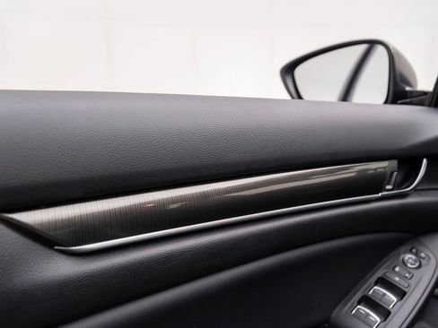 Used 2022 Honda Accord Sport image 16