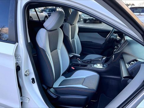 Used 2023 Subaru Crosstrek 2.0i Premium image 8