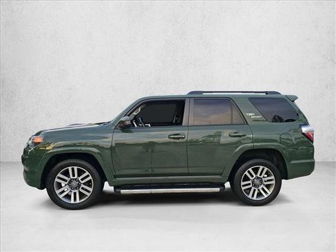 Used 2022 Toyota 4Runner TRD Sport AWD/4WD image 8
