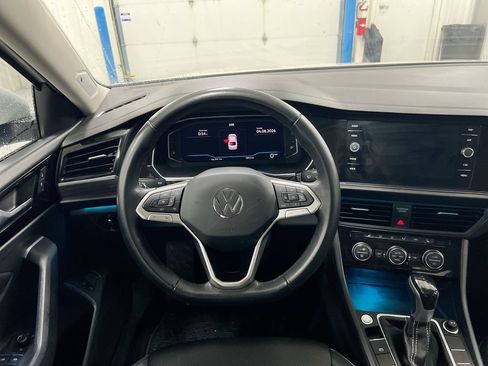 Used 2023 Volkswagen Jetta SEL FWD image 11