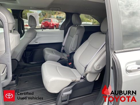 Certified 2025 Toyota Sienna XLE AWD/4WD image 27