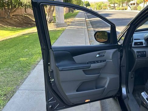 Used 2016 Honda Odyssey EX-L image 48