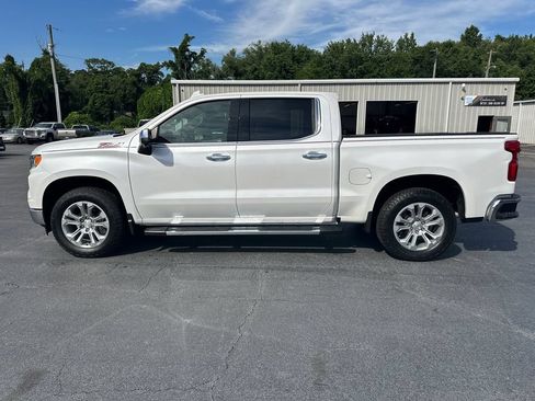 Used 2024 Chevrolet Silverado 1500 LTZ w/ LTZ Premium Package AWD/4WD image 9