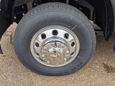 New 2026 RAM 3500 Big Horn AWD/4WD image 27