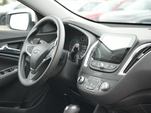 Used 2020 Chevrolet Malibu LT w/ Redline Edition image 13