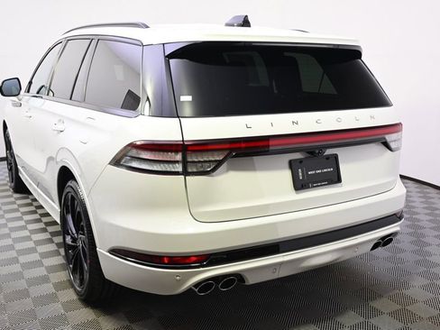 New 2026 Lincoln Aviator Reserve AWD/4WD image 4