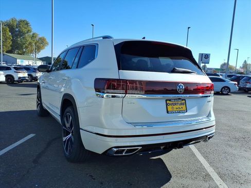 New 2026 Volkswagen Atlas SEL Premium R-Line AWD/4WD image 2