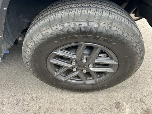 Used 2024 Jeep Wrangler Sport S image 10