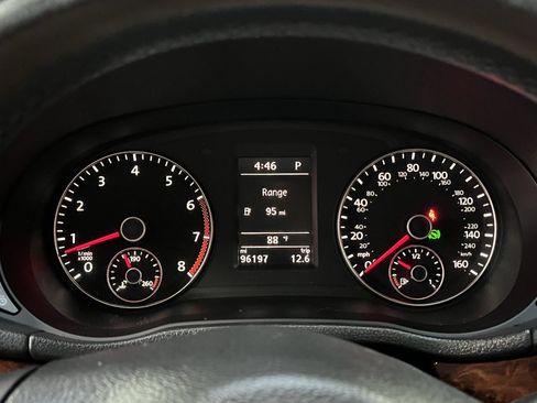 Used 2013 Volkswagen Passat 2.5 SEL Premium FWD image 16
