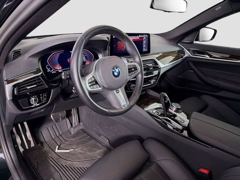 Used 2023 BMW 530i xDrive w/ M Sport Package AWD/4WD image 10