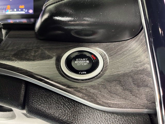 Used 2022 Jeep Grand Cherokee Overland AWD/4WD image 25
