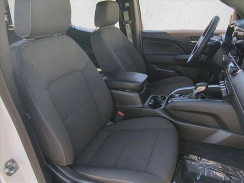 Used 2025 Chevrolet Colorado LT AWD/4WD image 21