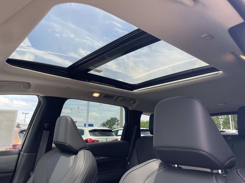 New 2027 INFINITI QX60 Luxe w/ Cargo Package FWD image 10