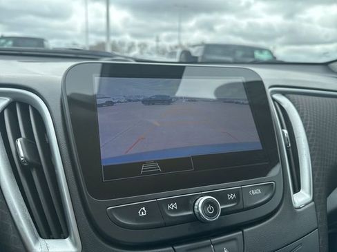 Used 2024 Chevrolet Malibu LT image 52