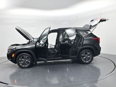 Certified 2024 Kia Seltos S AWD/4WD image 60