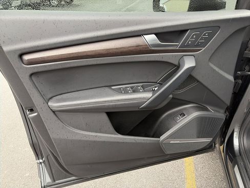 Used 2023 Audi Q5 2.0T Premium Plus w/ Premium Plus Package image 77