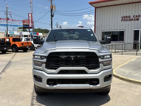 Used 2026 RAM 2500 Big Horn AWD/4WD image 2