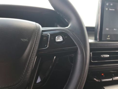 Used 2023 Lincoln Aviator 2WD image 25