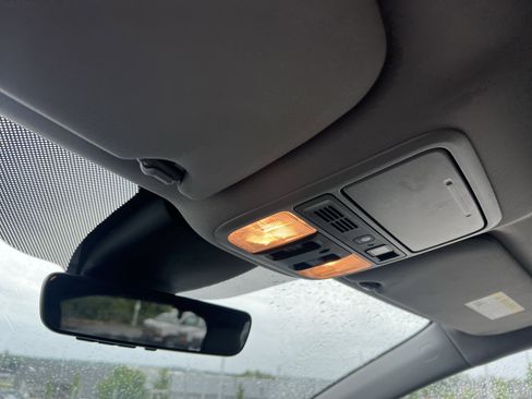 Used 2021 Honda Odyssey Touring image 18