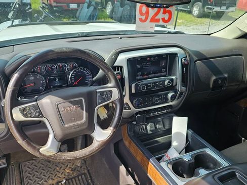 Used 2014 GMC Sierra 1500 SLT w/ SLT Preferred Package AWD/4WD image 8