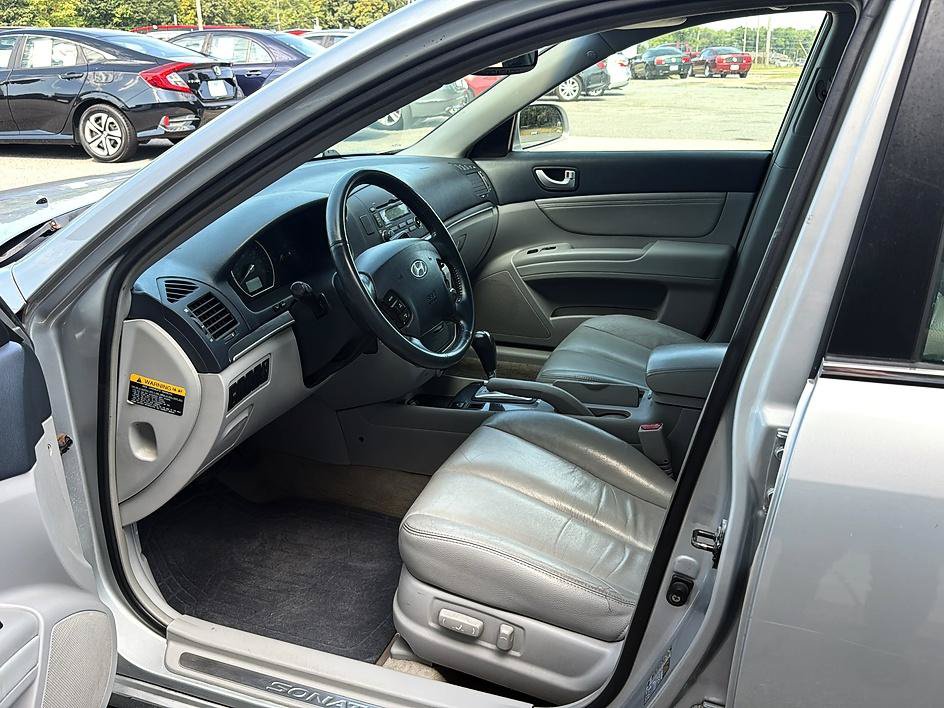 Used 2006 Hyundai Sonata GLS FWD image 16