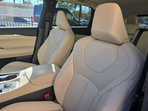 Certified 2023 INFINITI QX60 Sensory w/ Vision Package image 14