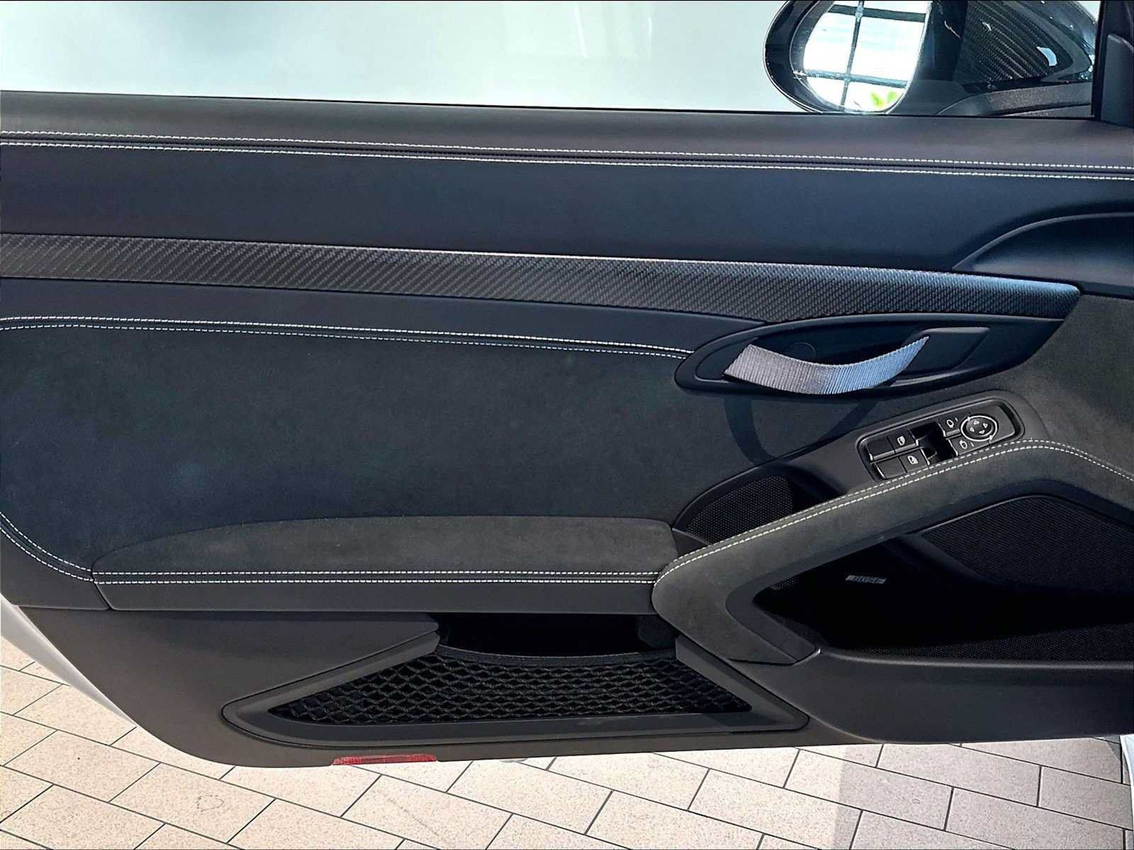Used 2023 Porsche 718 Cayman GT4 RS RWD image 26
