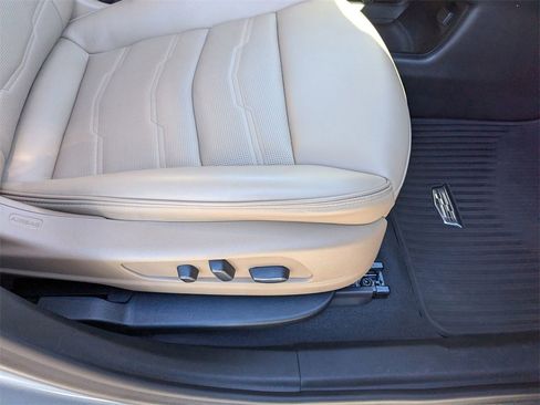 Certified 2024 Cadillac XT6 Sport w/ Platinum Package image 29