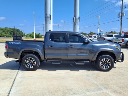 Certified 2023 Toyota Tacoma TRD Sport w/ Technology Package AWD/4WD image 7