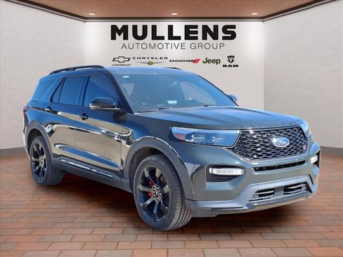 Used 2022 Ford Explorer ST w/ Equipment Group 401A image 3