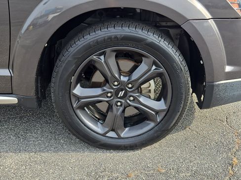 Used 2020 Dodge Journey Crossroad w/ Popular Equipment Group image 6