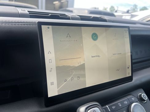 Certified 2023 Land Rover Defender 90 X image 27