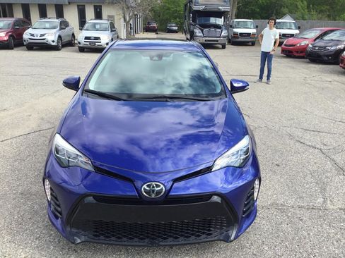 Used 2017 Toyota Corolla SE FWD image 7