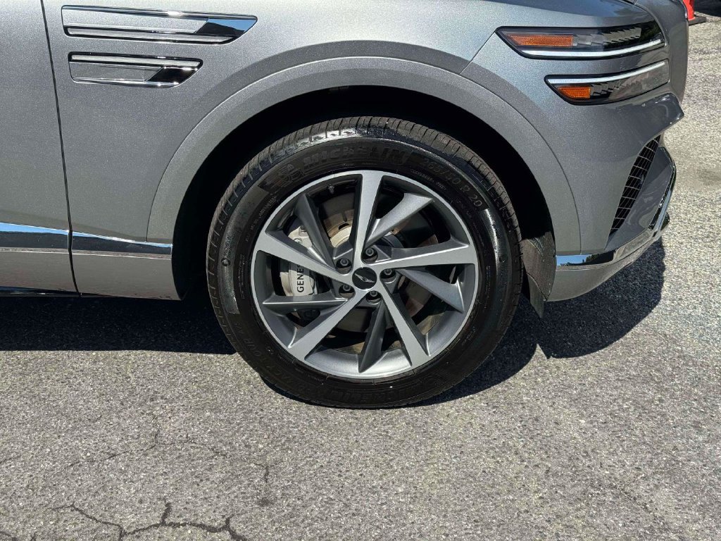 Certified 2025 Genesis GV80 2.5T Select AWD/4WD image 9