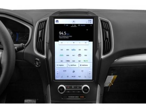 Used 2022 Ford Edge SEL image 13