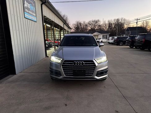Used 2019 Audi Q7 3.0T Prestige image 18
