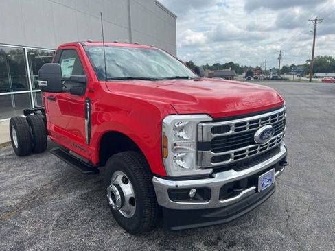 New 2026 Ford F350 XLT w/ XLT Value Package image 3