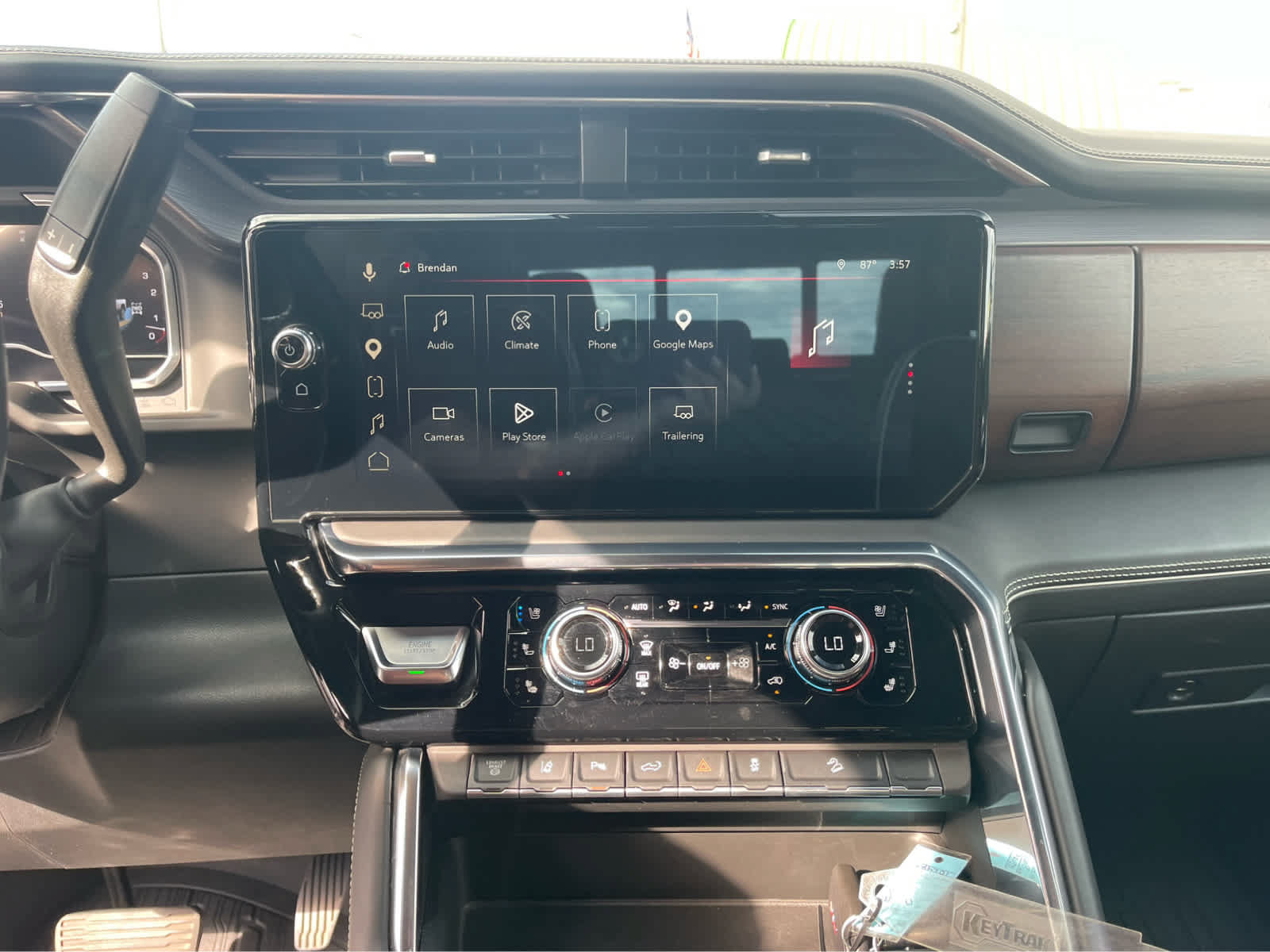 Used 2024 GMC Sierra 2500 Denali Ultimate AWD/4WD image 16