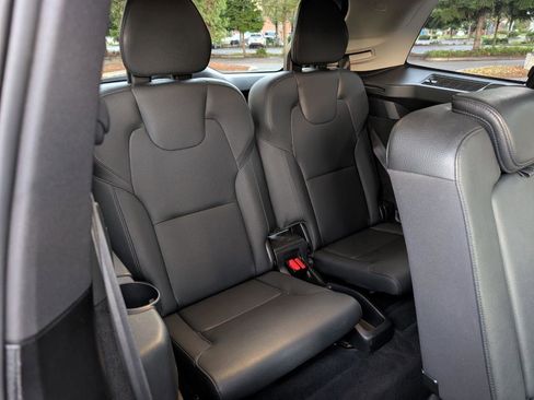 Used 2023 Volvo XC90 T8 Plus image 18