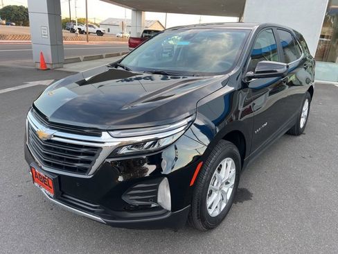 Used 2023 Chevrolet Equinox LT w/ Driver Convenience Package image 12