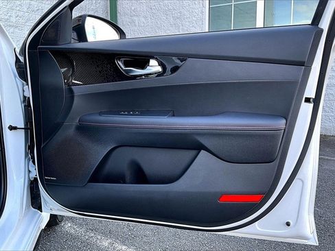 Used 2023 Kia Forte GT w/ GT2 Package image 26