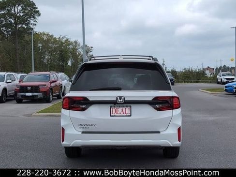 New 2026 Honda Odyssey EX-L image 4