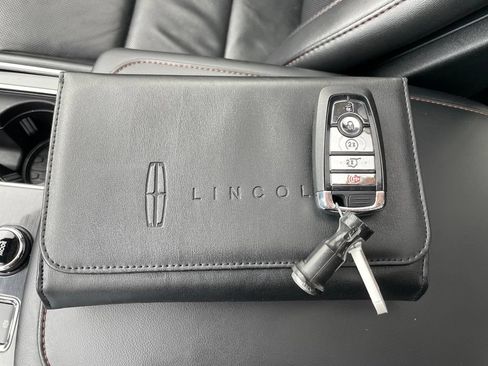 Used 2023 Lincoln Aviator Reserve AWD/4WD image 43