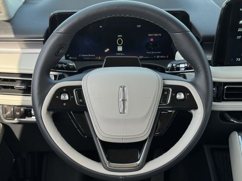 New 2026 Lincoln Aviator 2WD image 13