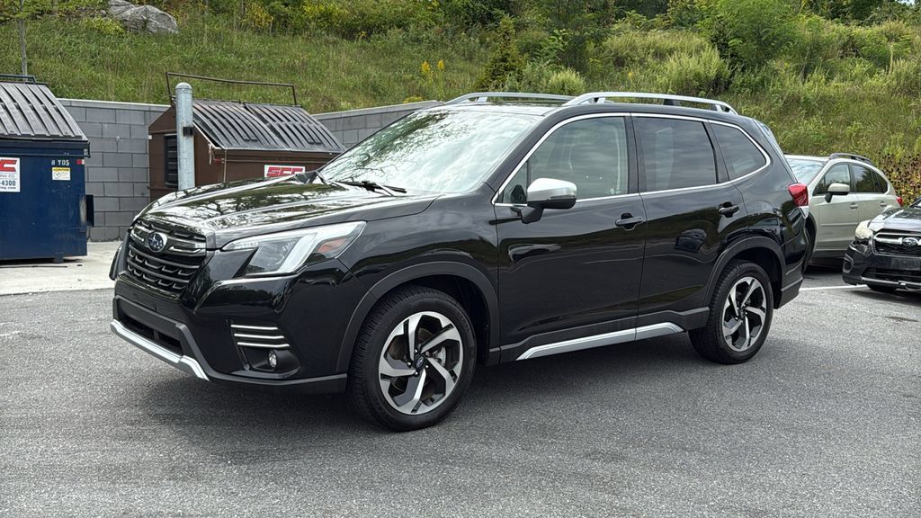 Certified 2024 Subaru Forester Touring AWD/4WD image 3