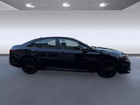 Used 2025 Toyota Camry SE w/ Convenience Package AWD/4WD image 8